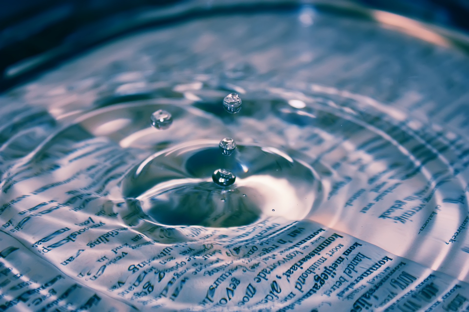 drop-880462_1920