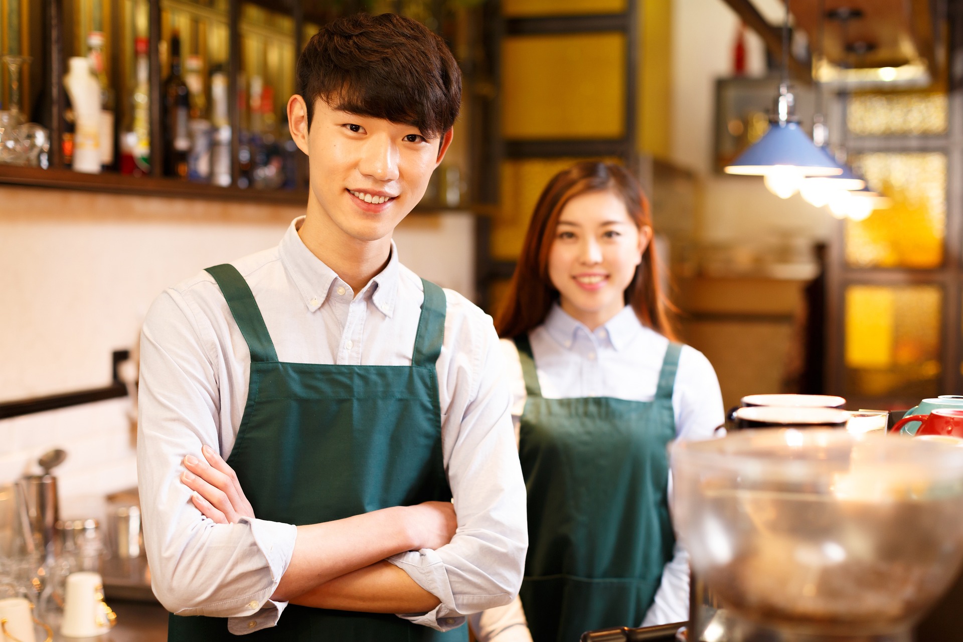 waitress-6767345_1920